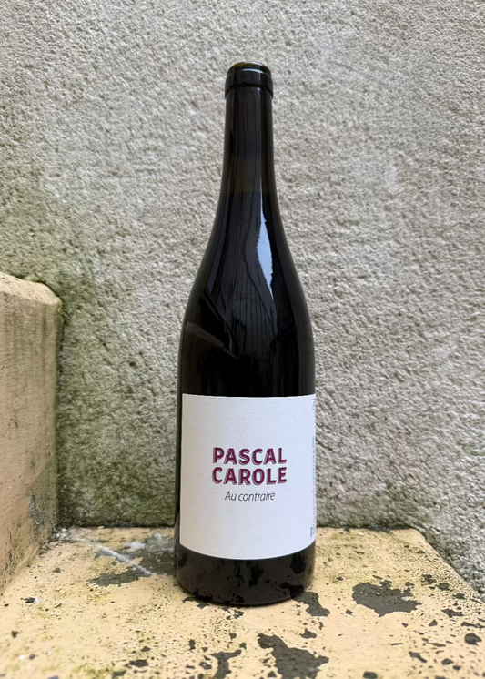 Bottle of Au Contraire wine