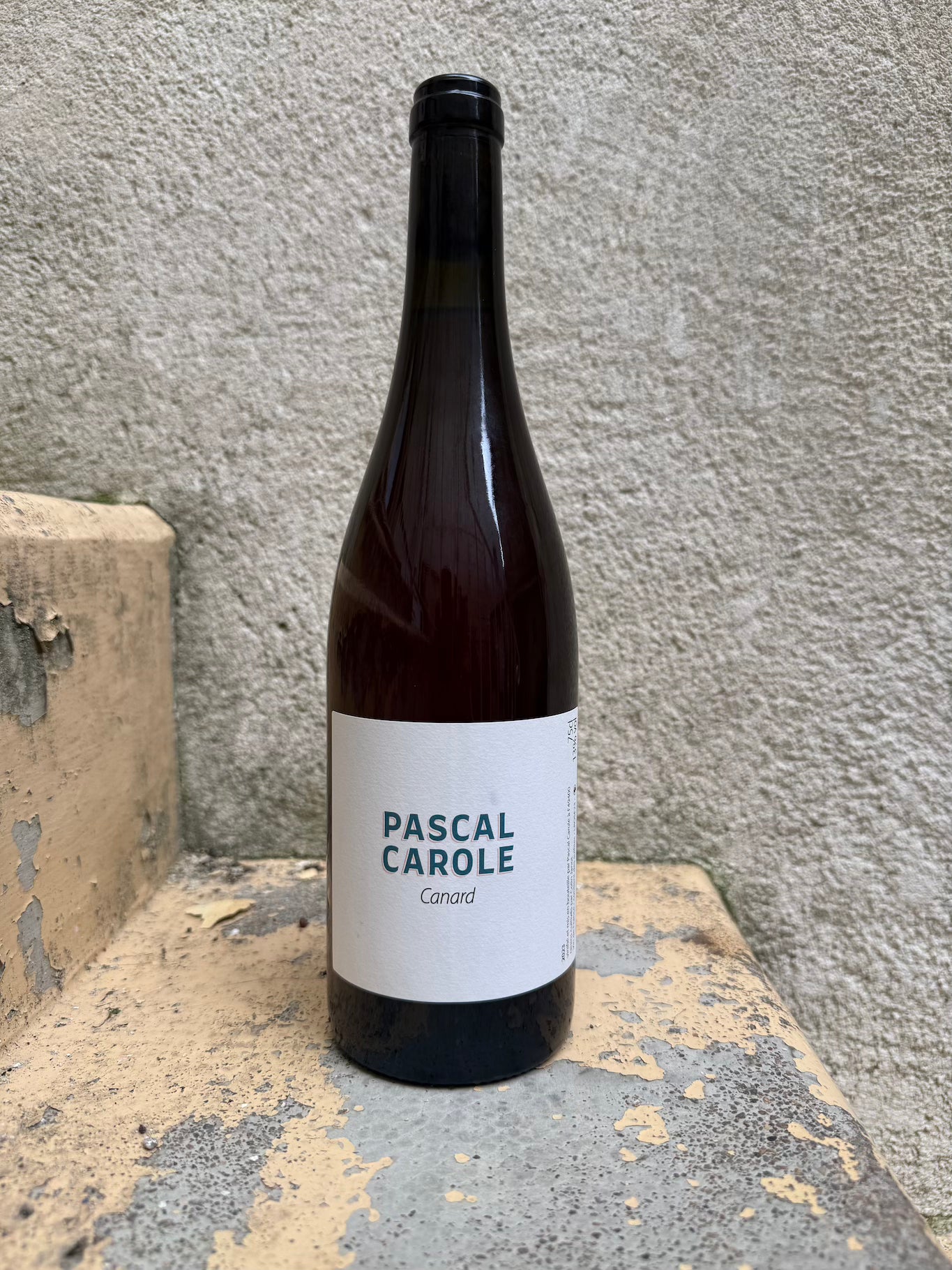 Image of Canard wine bottle
